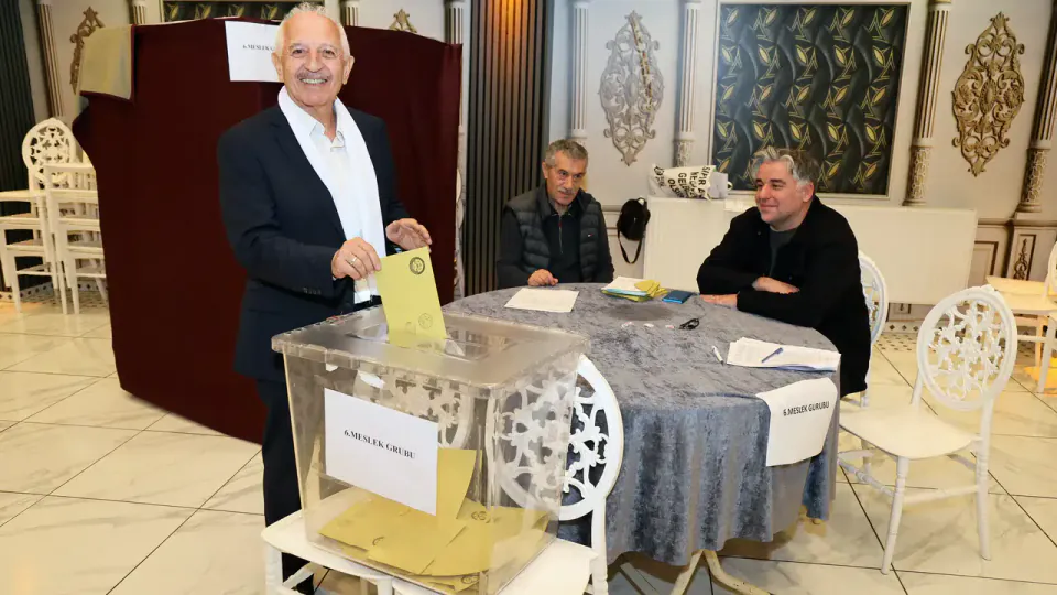 GTSO seçimlerinde Beyaz Liste kazandı: İsmail Akçay 275 oyla başkanlığını sürdürdü görseli