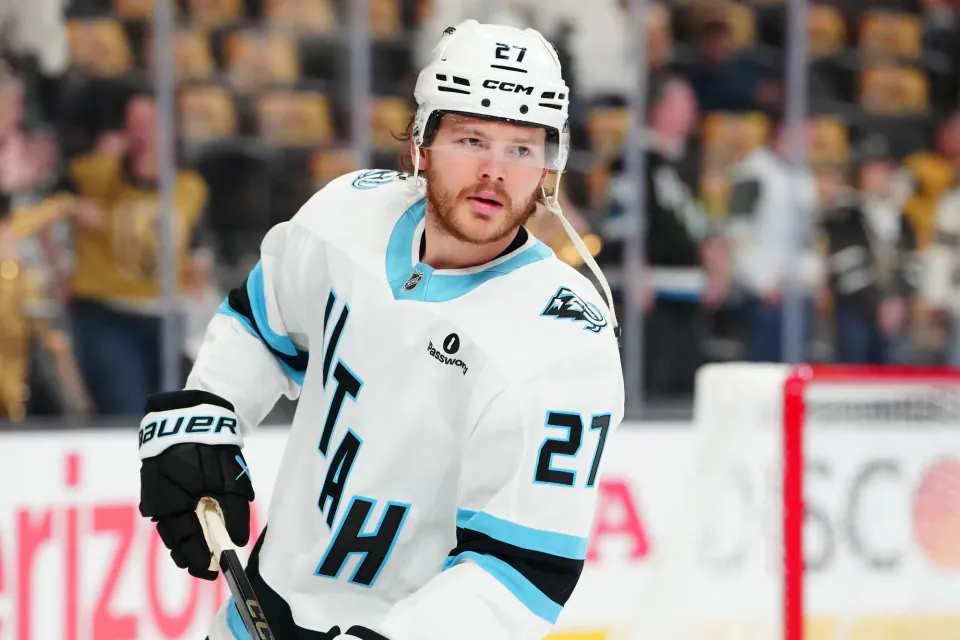 New Jersey Devils'den Sürpriz Hamle: Barrett Hayton İçin Teklif Yapıldı görseli