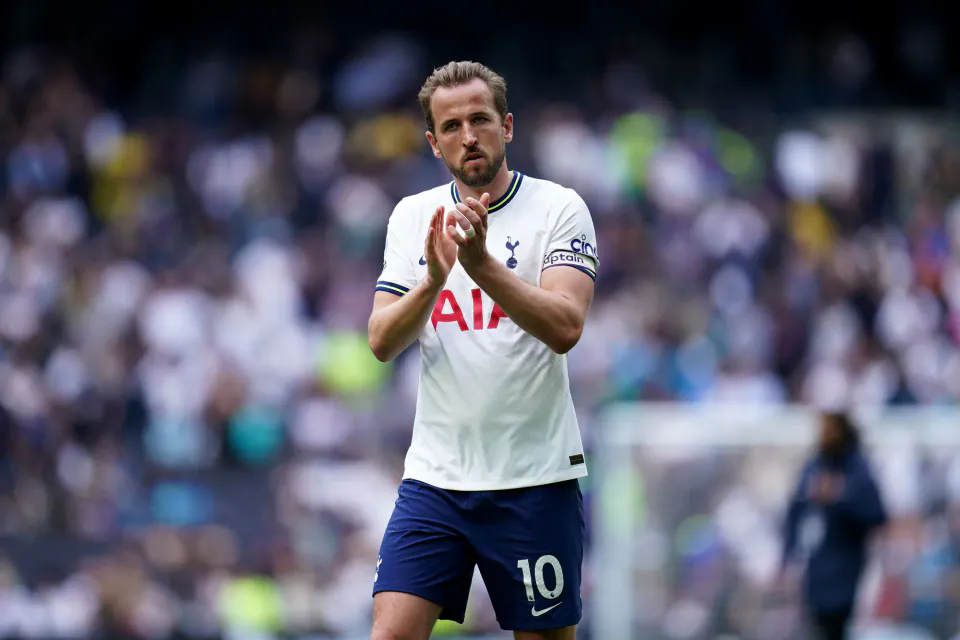 Harry Kane'e 'Sihirli' Operasyon: Ganalı Taraftarın İddiaları İngiltere Kampını Karıştırdı görseli
