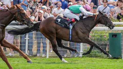 Blue Bolt, Deauville'de Zaferini: Juddmonte İçin Altın Yaz Devam Ediyor
