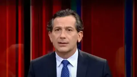 Kanal D Ana Haber'de Sürpriz Ayrılık: Deniz Bayramoğlu Görevine Son Verildi