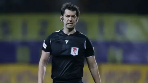 Samsunspor - Çorum FK maçında VAR Onur Özütoprak