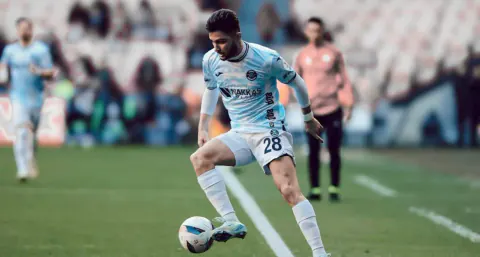 Sivasspor'da Salih Kavrazlı Transferi İçin Sivas Görüşmeleri Başladı