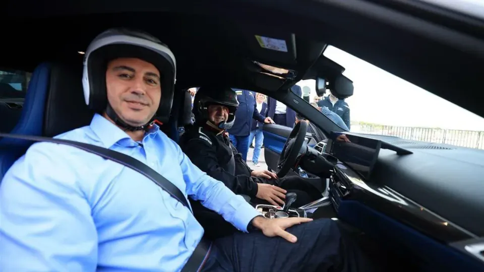 Formula 1 Türkiye'ye 2027'de Dönüyor: Bakan Bak İstanbul Park'ta Resmi Test Sürüşü Yaptı görseli