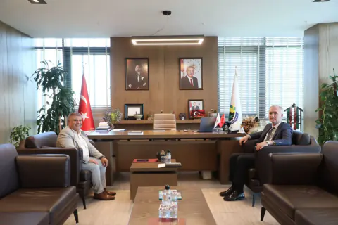 İnegöl'de Sağlık Seferberliği: 22 Yeni Merkez ve Hekim Sayısında Büyük Artış