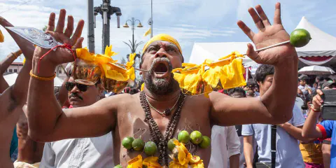Hindistan'da Rath Yatra Festivali'nde Facia: Bir Ölü, Yüzlerce Yaralı