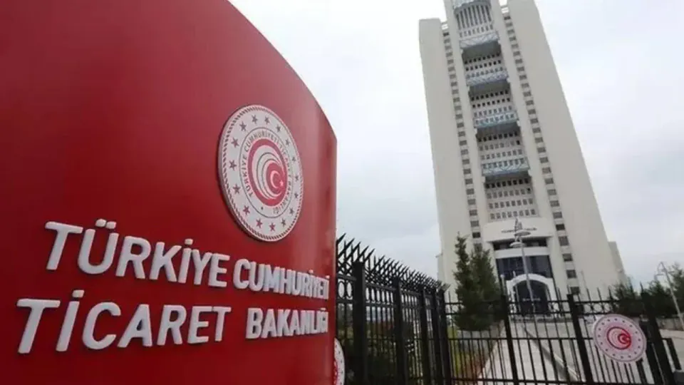 Ticaret Bakanlığı'ndan Dijital Reklam Hamlesi: Sahte İndirim ve Yapay Zeka Yasakları Geliyor görseli