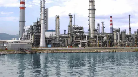 Tüpraş Filosunu Genişletiyor: 4 Yeni Gemi İçin 370 Milyon Dolar Yatırım