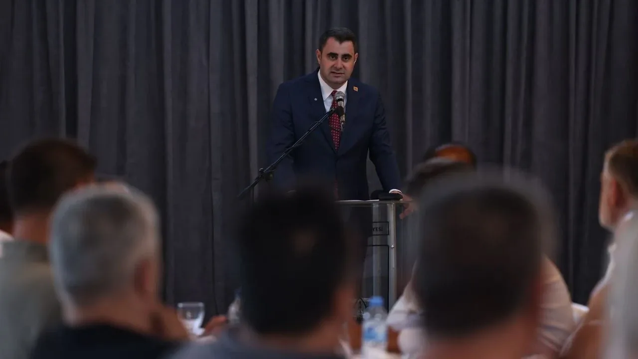 YENİ Parti'den İzmir'de Roman Soykırımı Anması: 'Sorunlar Çözülmemekte Israr Edildi' YENİ Parti'den İzmir'de Roman Soykırımı Anması: 'Sorunlar Çözülmemekte Israr Edildi'