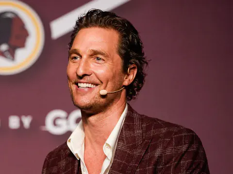 Matthew McConaughey: 'En Çok Para Kazandıran Filmim Interstellar Değil', Woody Harrelson ile 'Brothers' İçin Birleşti