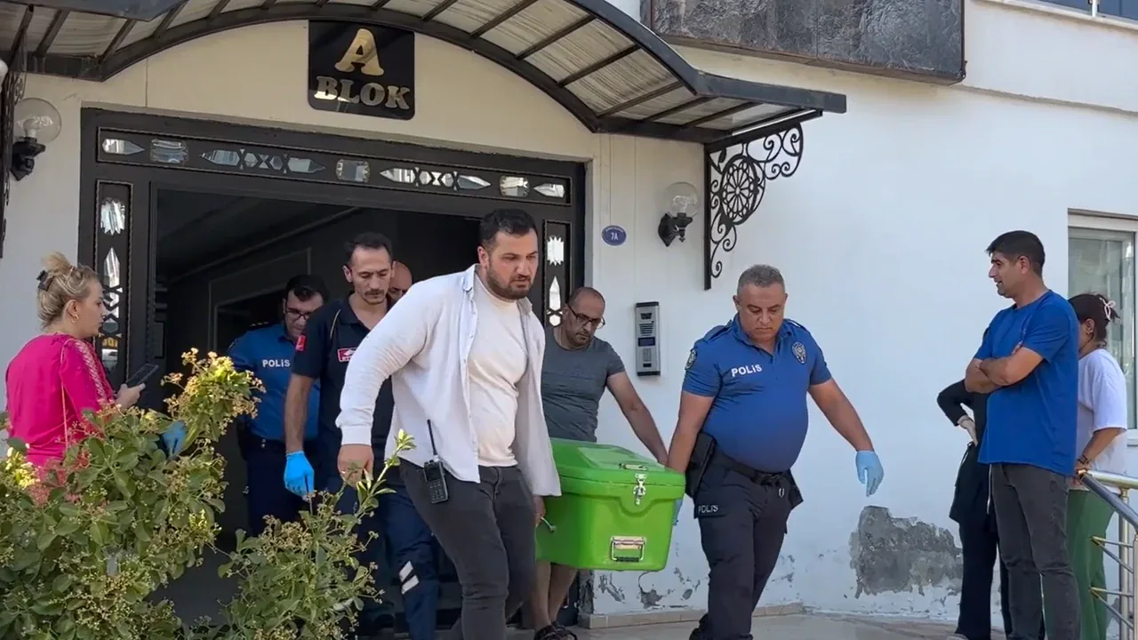 Gaziantep'te Asansör Faciası: 66 Yaşındaki Hazne Öztürkmen Hayatını Kaybetti Gaziantep'te Asansör Faciası: 66 Yaşındaki Hazne Öztürkmen Hayatını Kaybetti