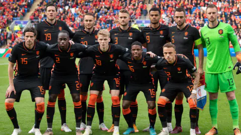 Hollanda Milli Takımı'nda 'Oranje Marokko' Tartışması
