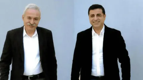 Demirtaş açıkladı: Selçuk Mızraklı salı günü tahliye edilecek, Diyarbakır’a uçakla gidecek