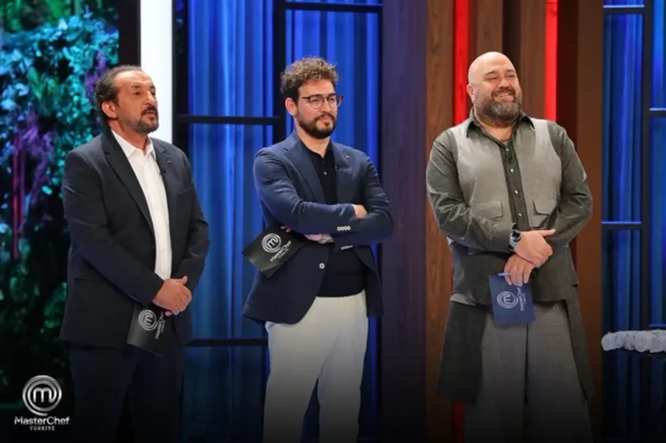 MasterChef 18 Eylül: Mavi Takım Dokunulmazlık Kazandı, Burçin Tolga'yı Potaya Gönderdi görseli