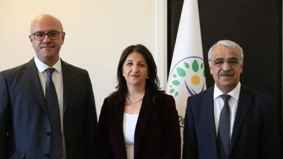 DEM Parti Heyeti, Çerçeve Yasa Öncesi İmralı'da Abdullah Öcalan ile Görüşecek görseli
