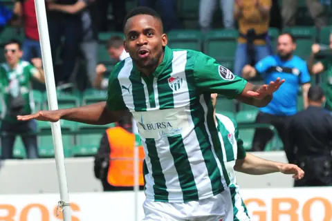 Bursaspor'un eski yıldızı Bakambu, MLS'ye transfer oldu: San Diego FC imzayı attırdı