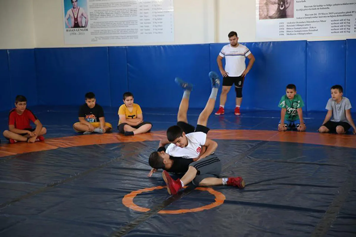 Merkezefendi Belediyesi Yaz Spor Okulları Kayıtları Başladı: 14 Farklı Branş Merkezefendi Belediyesi Yaz Spor Okulları Kayıtları Başladı: 14 Farklı Branş