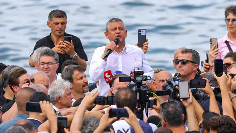 Özgür Özel Zonguldak'ta Konuştu: 'Yeni Bir Yürüyüş Başlattık'