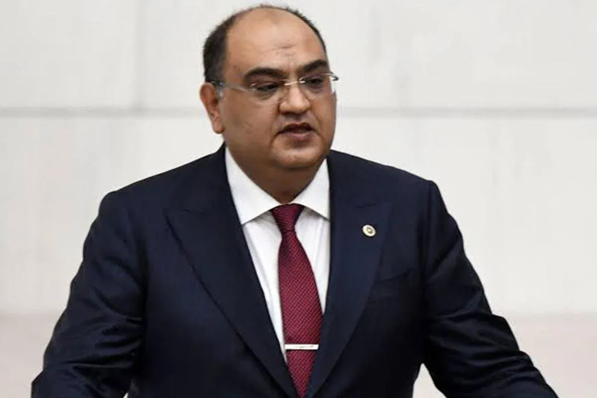İYİ Parti Milletvekili Mehmet Mustafa Gürban AK Parti'ye Geçiyor İYİ Parti Milletvekili Mehmet Mustafa Gürban AK Parti'ye Geçiyor