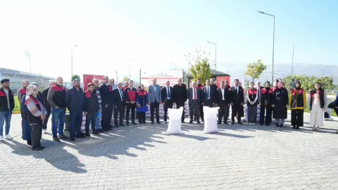 Muş'ta 250 Çiftçiye 150 Ton Baklagil Tohumu: 10 Bin Dönüm Hedefi
