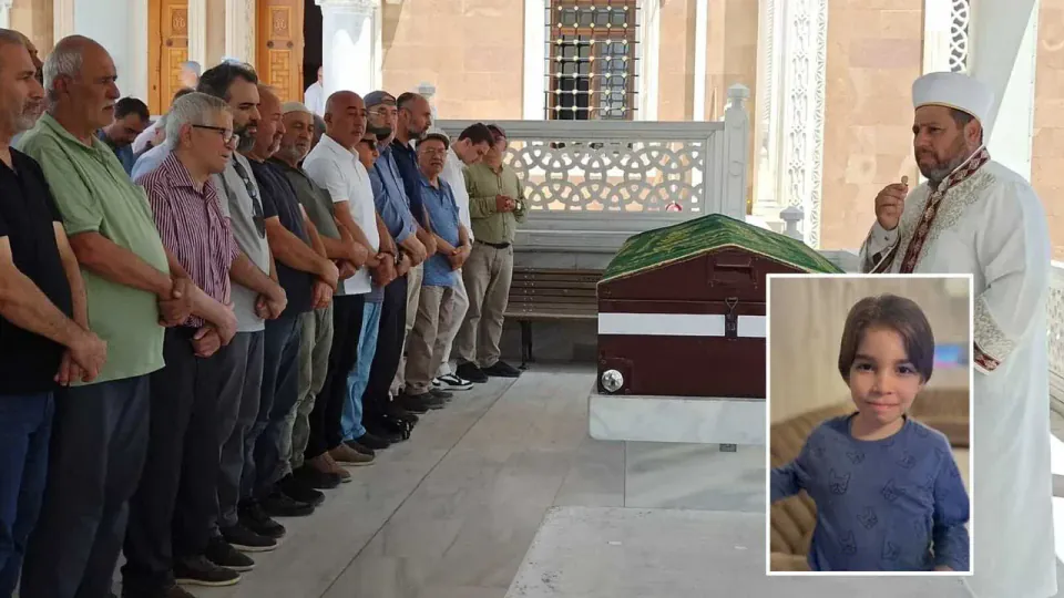 Küçük Bayezit Duran'a Çorum'da Vedalaşma: Hazin Tören Gerçekleşti görseli