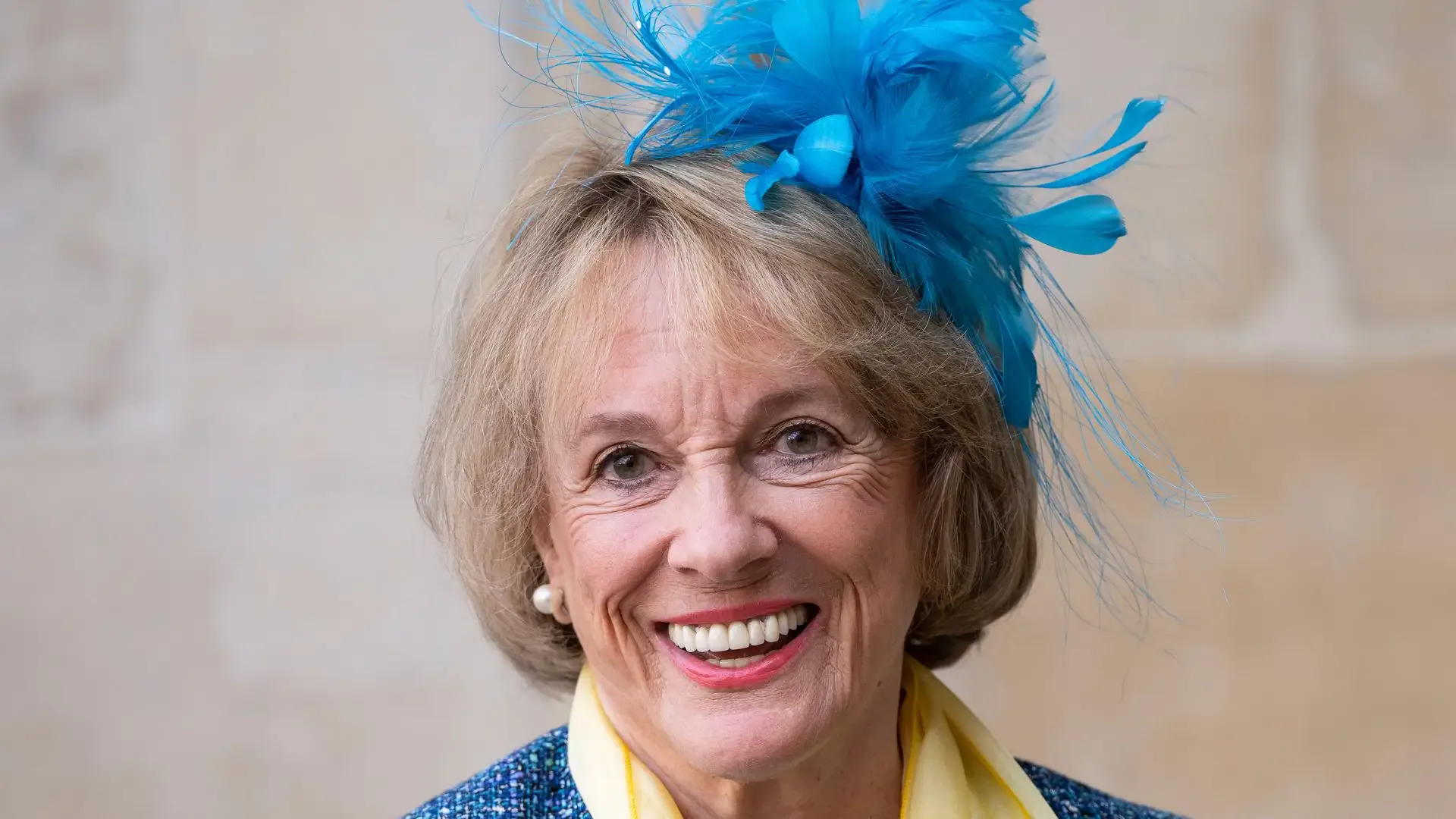 Ünlü sunucu Dame Esther Rantzen 86 yaşında hayatını kaybetti Ünlü sunucu Dame Esther Rantzen 86 yaşında hayatını kaybetti