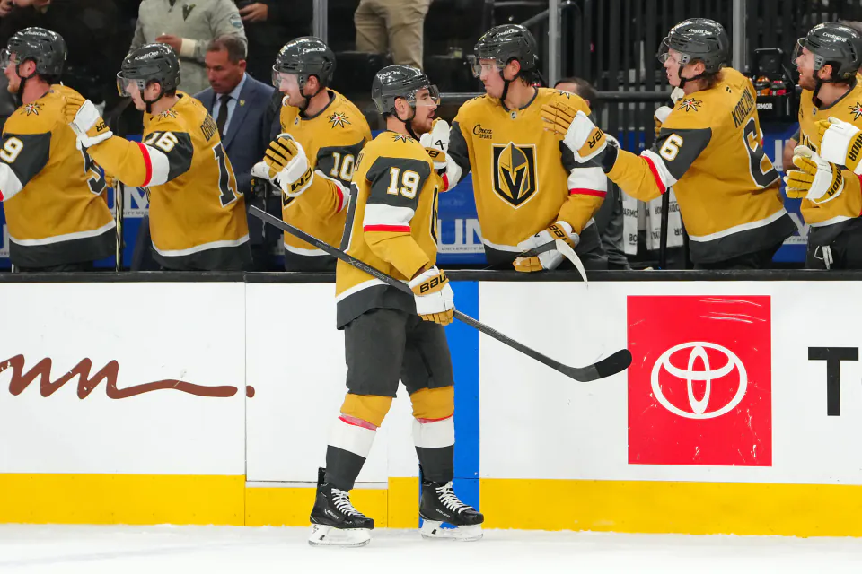 Vegas Golden Knights'ta Şampiyonluk Yolunda Sakatlık Şoku ve Gizemli Strateji görseli