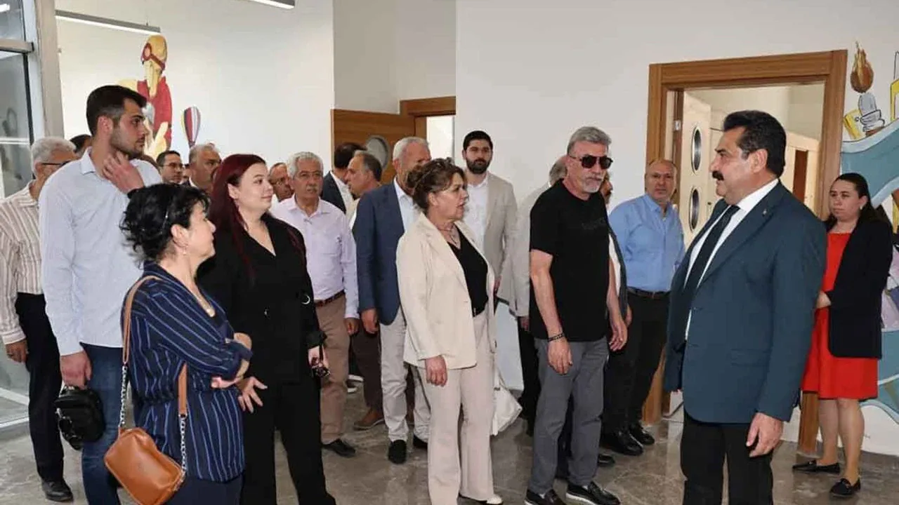 Pamukkale'de Dev Yatırım: Bağbaşı Gençlik Merkezi Kapılarını Açıyor Pamukkale'de Dev Yatırım: Bağbaşı Gençlik Merkezi Kapılarını Açıyor