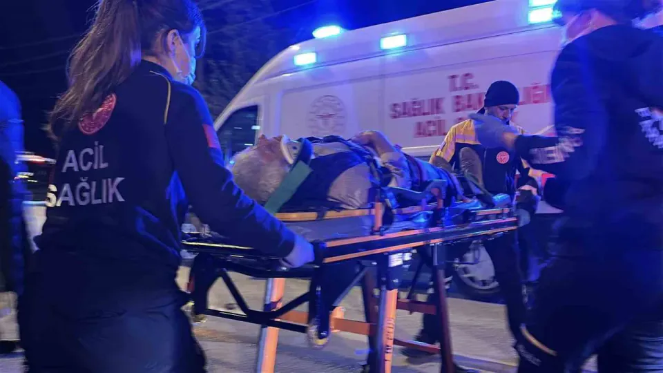 Burdur'da 2.22 Promil Alkollü Sürücünün Kırmızı Işık Kazası: Yaralı Sürücü 3 Gün Sonra Öldü görseli