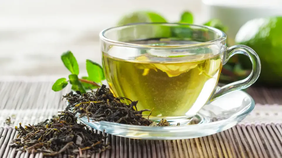 Kahve mi Çay mı? Enerji ve Sağlık Açısından Hangisi Daha Avantajlı? görseli