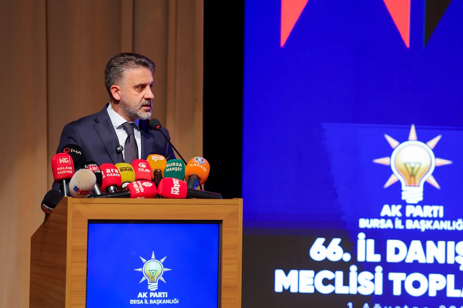 Bursa'da Asfalt Çalışmalarında Dev Artış: Başkan Vekili Biba'dan Somut Veriler Bursa'da Asfalt Çalışmalarında Dev Artış: Başkan Vekili Biba'dan Somut Veriler