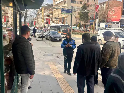 Bozüyük'te Güvenlik Seferberliği: KADES ve Dolandırıcılık Eğitimi Verildi