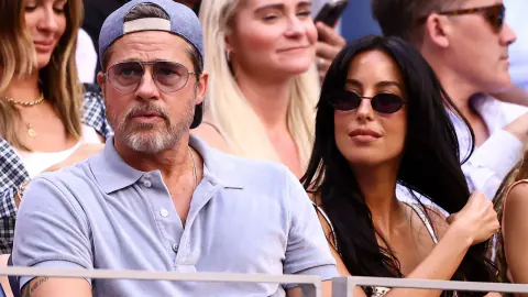 Brad Pitt US Open finalde hayranlarıyla selfie çekti: Tribünlerde samimiyet gösterisi