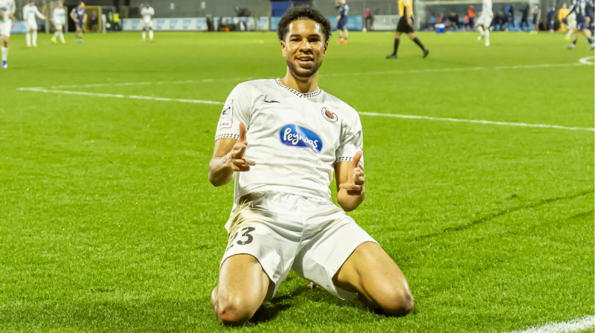 SpVgg Greuther Fürth'ten Genç Yetenek Hamlesi: Benjamin Zank Transferi Resmileşti SpVgg Greuther Fürth'ten Genç Yetenek Hamlesi: Benjamin Zank Transferi Resmileşti