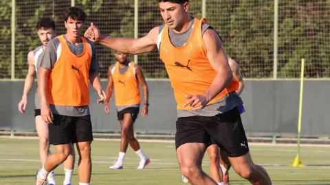 Alanyaspor'da 2026-2027 Sezonu Hazırlıkları Başladı: Pereira Komutasında İlk Antrenman