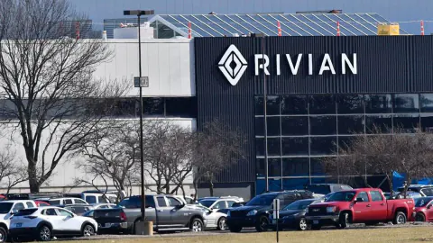 Rivian'dan İşten Çıkarma Kararı: R2 Hamlesine Rağmen Maliyet Baskısı