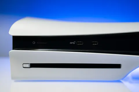 Sony, Fiziksel Oyun Diski Üretimini Durdurma Kararında Kararlı