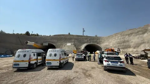 Dülük Tüneli faciasında 1 ölü 5 yaralı: Yürütücü firma Fer-Nas'ta 3 gözaltı
