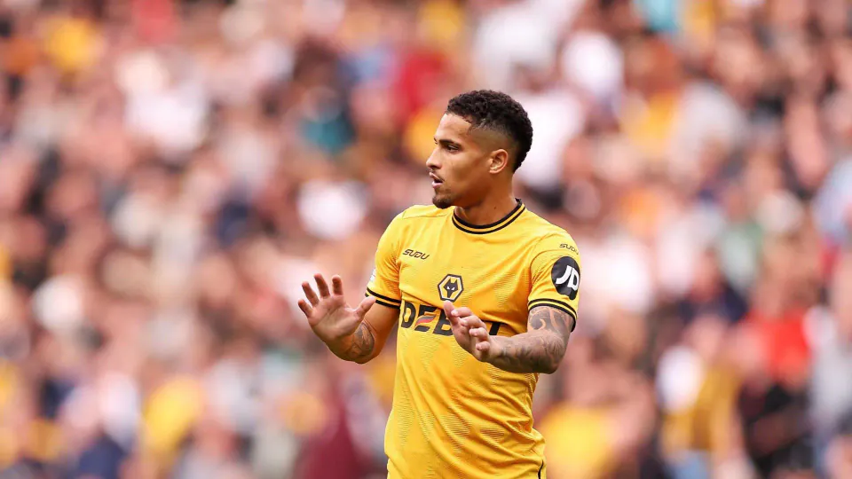 Aston Villa'da Orta Saha Hamlesi: Joao Gomes Transferi görseli
