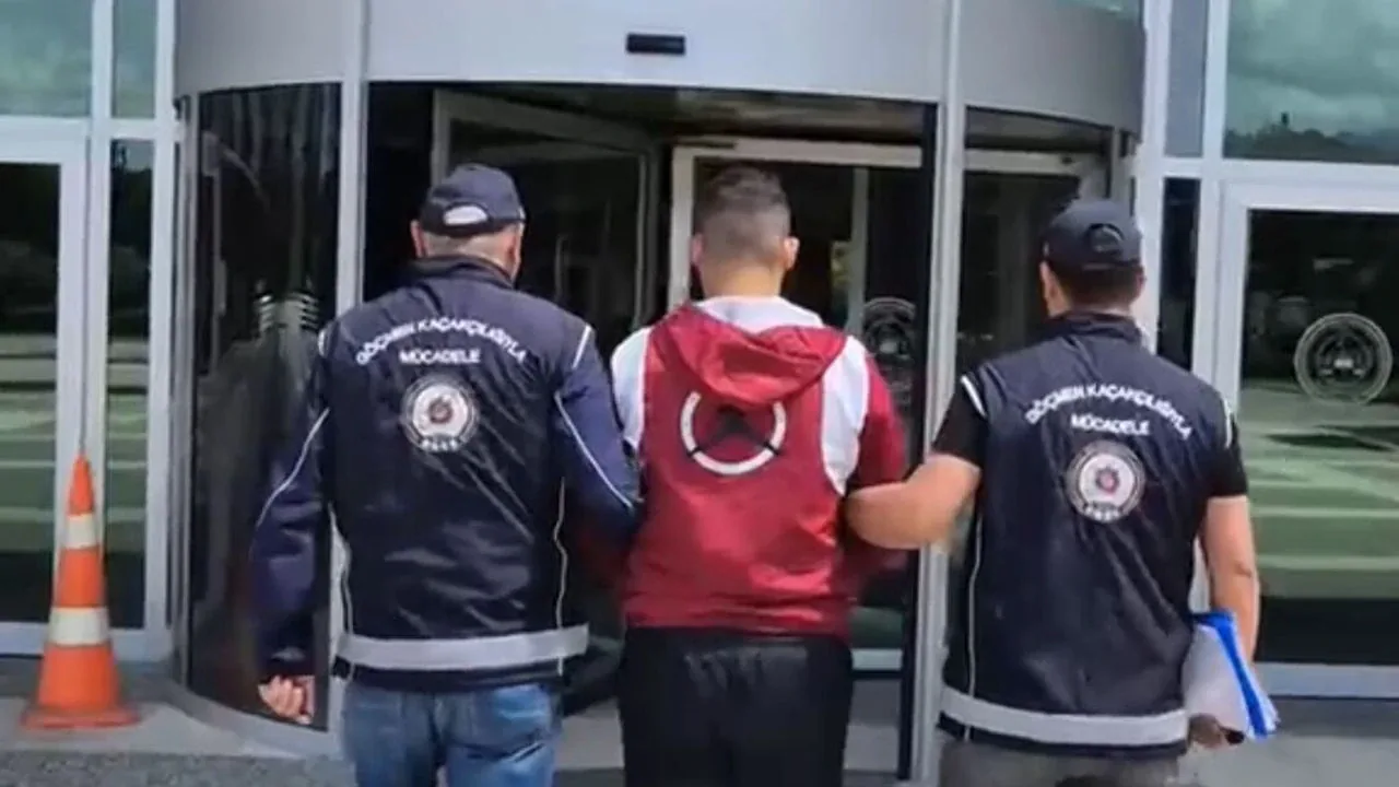 Bolu'da düzensiz göçmen operasyonu: 6 Suriyeli yakalandı Bolu'da düzensiz göçmen operasyonu: 6 Suriyeli yakalandı