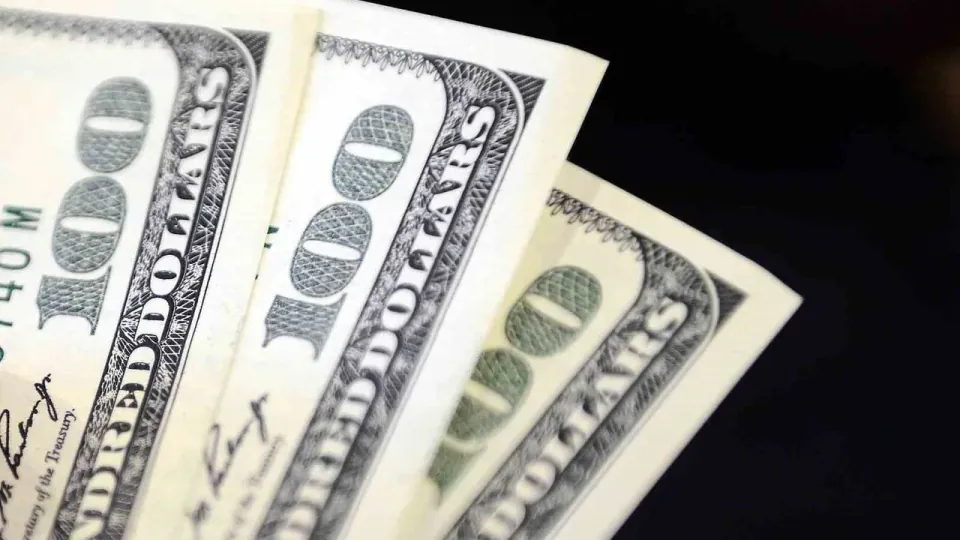 Dolar ve Euro Haftaya Yükselişle Başladı: Serbest Piyasada Güncel Fiyatlar görseli
