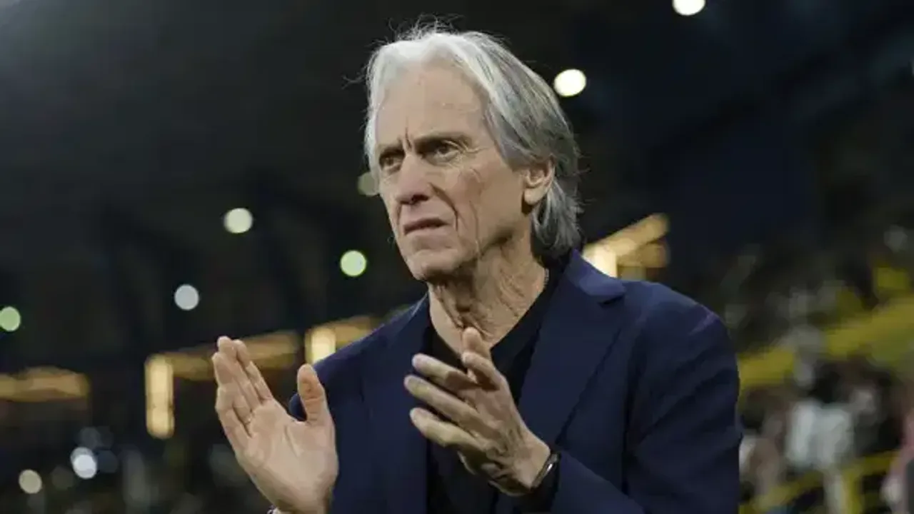 Jorge Jesus'tan Cristiano Ronaldo Açıklaması: Milli Takım Geleceği Belli Oldu Jorge Jesus'tan Cristiano Ronaldo Açıklaması: Milli Takım Geleceği Belli Oldu