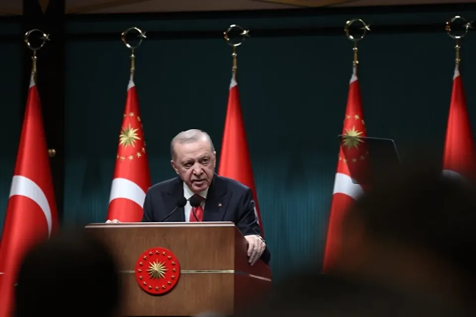 Cumhurbaşkanı Erdoğan'dan Ekonomi Açıklaması: Türkiye Ekonomisi Dimdik Ayakta görseli