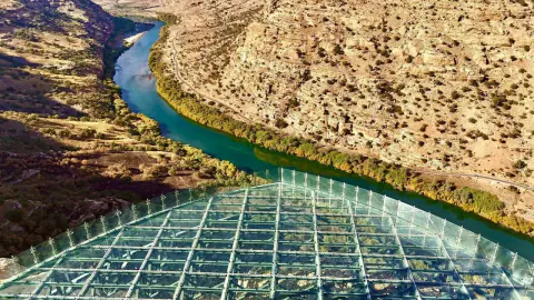 Şırnak'ın Turizm İncisi Cehennem Deresi Cam Terası Kiralanıyor: 10 Yıllık Fırsat