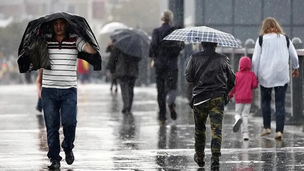 Meteoroloji'den 28 İle Kritik Uyarı: 6 ve 7 Temmuz'da Sağanak Riski Meteoroloji'den 28 İle Kritik Uyarı: 6 ve 7 Temmuz'da Sağanak Riski