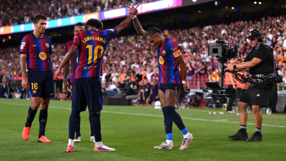 Valencia - Barcelona: Mestalla'da Yeni Sezonun İlk Büyük Sınavı görseli