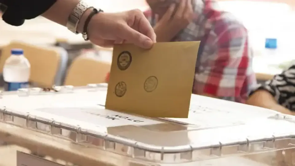 Muhalefettein Yeni Tablosu: Yeni Parti ve CHP Oy Oranları Netleşti görseli