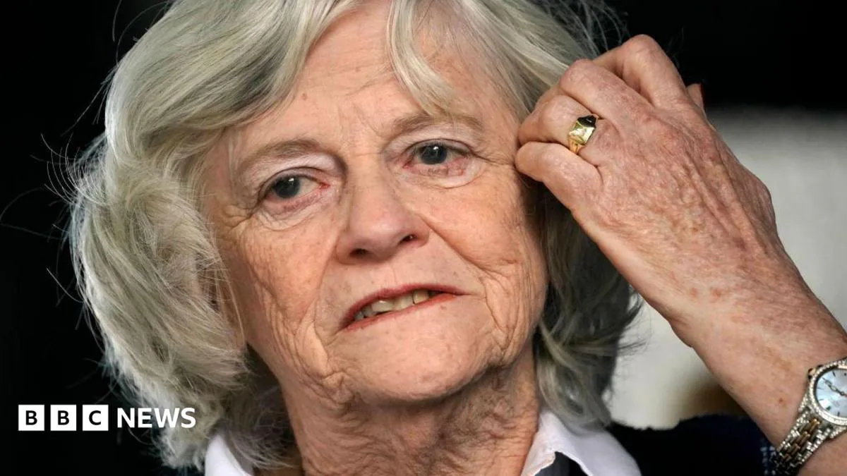 Ann Widdecombe Cinayetinde Şok Gelişme: Terör Soruşturması Başlatıldı Ann Widdecombe Cinayetinde Şok Gelişme: Terör Soruşturması Başlatıldı