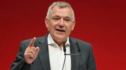 Almanya'da Sol Parti'de Bayrak Yarışı: Luigi Pantisano Aday Oldu