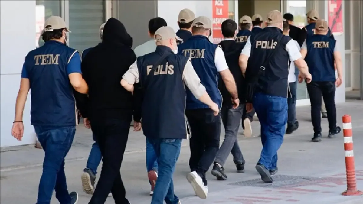 42 İlde FETÖ Operasyonu: Bartın Dahil Çok Sayıda Şüpheli Yakalandı 42 İlde FETÖ Operasyonu: Bartın Dahil Çok Sayıda Şüpheli Yakalandı